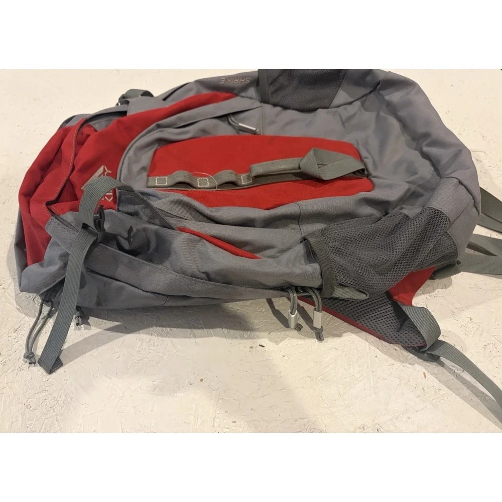 Kelty Shrike 32 Java Backpack Red Gray Hiking Outdoors Pockets Zippers